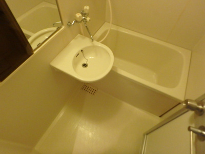 【浴室】 | フローレンス西宮Ⅰ | 落ち着いた空間のお風呂です