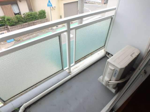 【バルコニー】 | リバーヒルハイツ | 気持ちよくお洗濯できるバルコニー