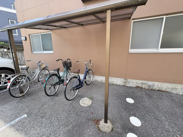 【その他共用部分】 | リュミエール鶴田 | 自転車置場