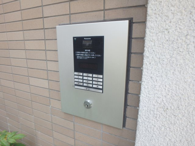 【セキュリティ】 | レグリス甲東園ＥＡＳＴ | オートロックつきです