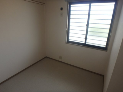 【寝室】 | レディー中屋 | 寝室にいかがでしょうか