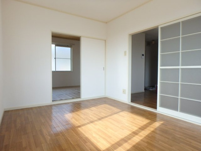 【居間・リビング】 | ミューゼフルールA棟