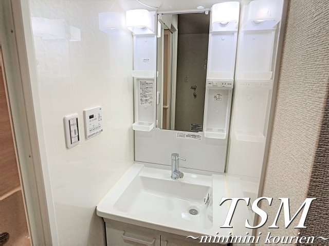 アンベリールメゾンの独立洗面台|シャンプードレッサー