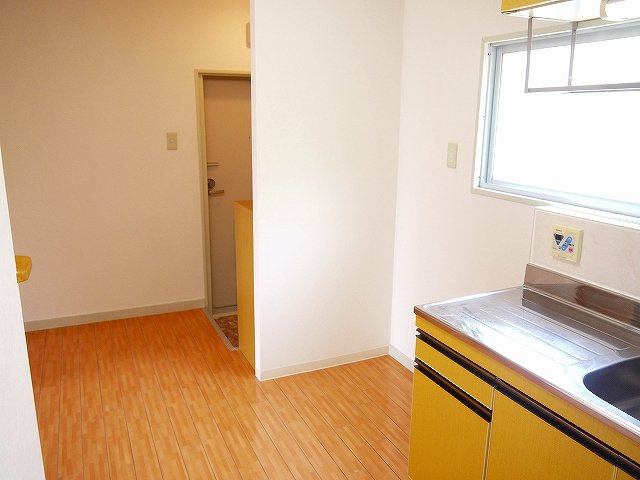 学園南ハイツの居間・リビング