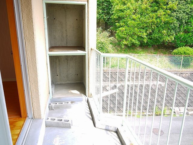 学園南ハイツのバルコニー