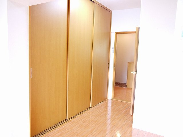 学園南ハイツの収納