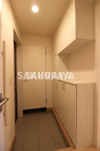 フェリーチェの玄関|2022年撮影。現況と異なる場合がございます。