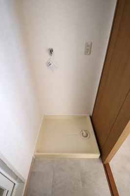 【設備】 | グレーシィ金剛アルティプラザ | 室内洗濯機置場