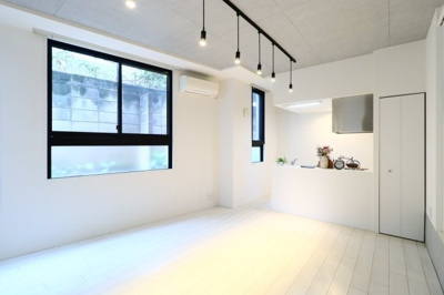 【居間・リビング】 | ＬＡＰｉＳ本郷 | 家具・小物はイメージです