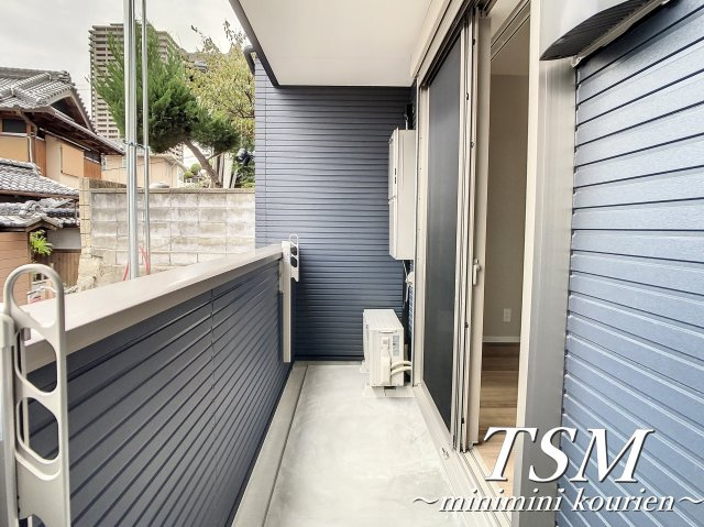 セラフィーメゾン郡元町のバルコニー