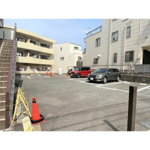 Verede桃山の駐車場|カースペースがあります