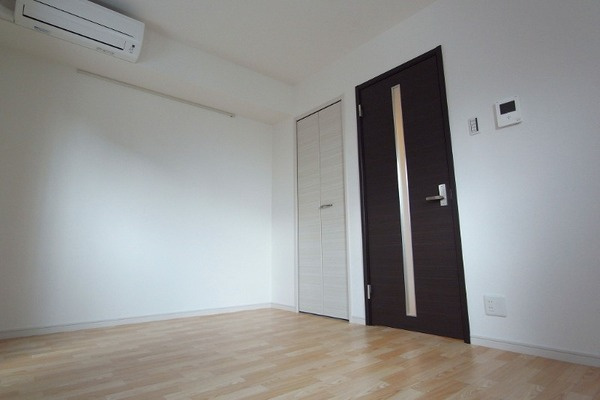 アンシャンテの居間・リビング