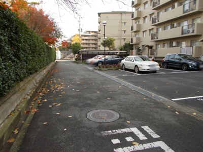 【周辺】 | メゾン千里丘O棟 | 前面道路
