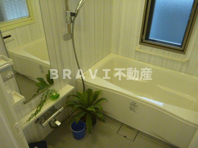 パークアクシス心斎橋　BRAVI不動産の浴室|【パークアクシス心斎橋】落ち着いた空間のお風呂です