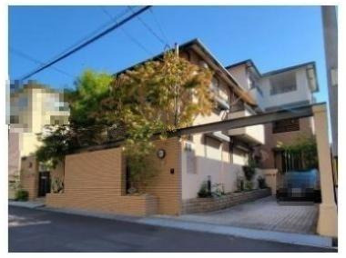 【外観】 | 夙川安井町戸建 | 3階建て　タイル貼りの瀟洒な外観です。