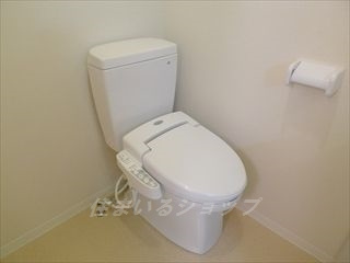 リヴィエール口田のトイレ|シャワートイレ