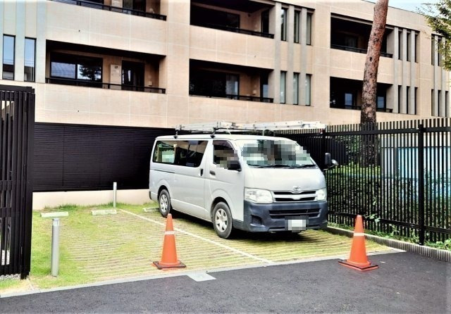 ジオ杉並松庵の駐車場|来客用駐車場が２台分用意されています。