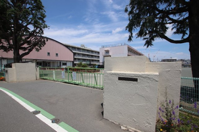 所沢市立南小学校まで1000ｍ