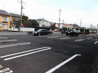 【駐車場】