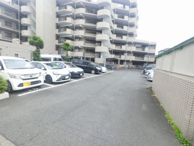 【駐車場】 | ソルシェ川崎 | 平置き駐車場です。