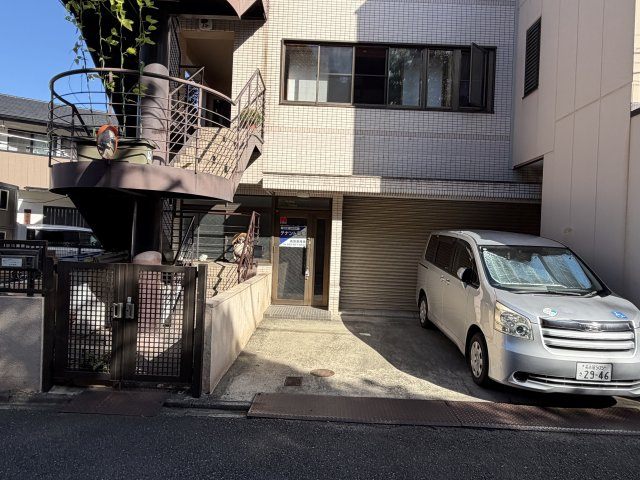 鈴木事務所の外観