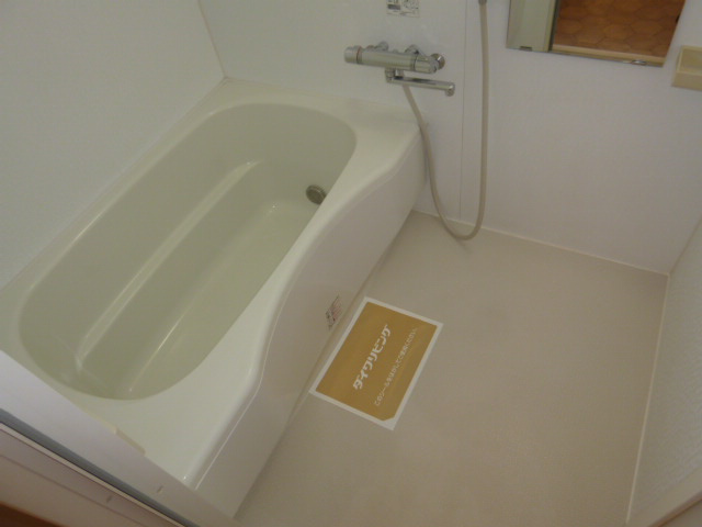 ノールヴィラージュの浴室|追い焚きバス