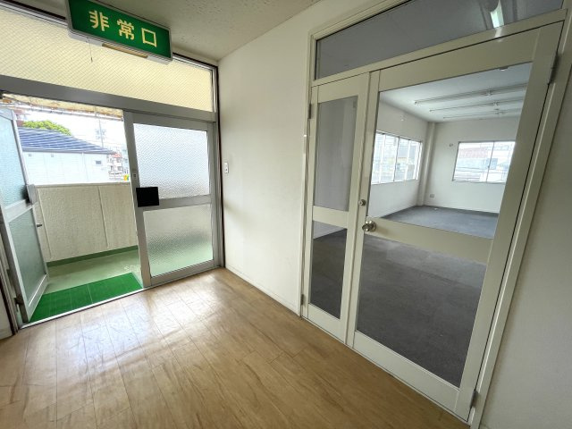 コーポシンコーのロビー