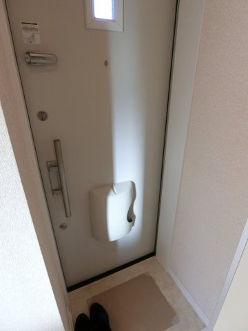 セリジエ中原の玄関