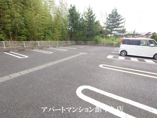 【駐車場】