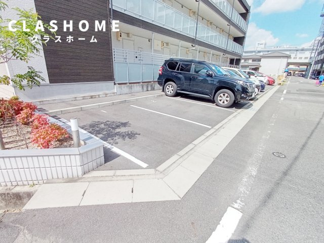 リブリ・東陽　　　刈谷市の賃貸はクラスホーム刈谷店の駐車場