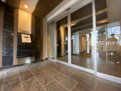 【エントランス】 | プレサンス久屋大通公園エアリー | 清潔なエントランスです