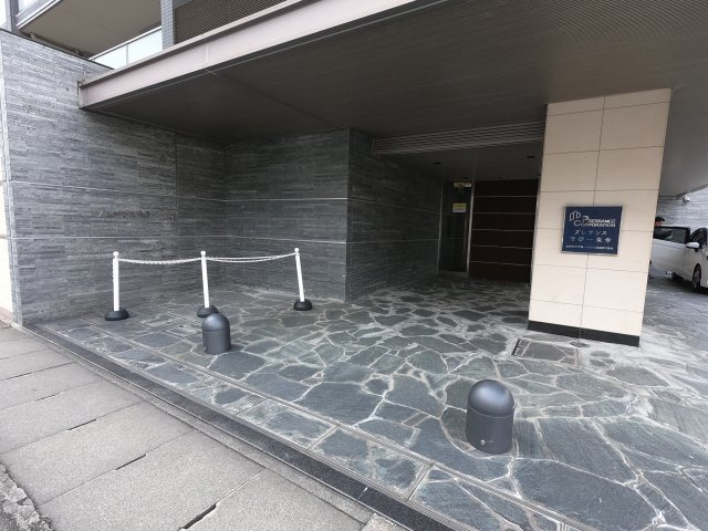 叡山電鉄『一乗寺』駅徒歩４分★即入居可★最上階★角住戸★プレサンス京都一乗寺のエントランス|エントランス