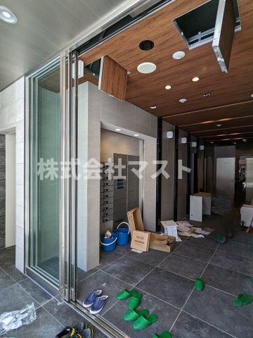 エステムコート大阪・弁天町のエントランス