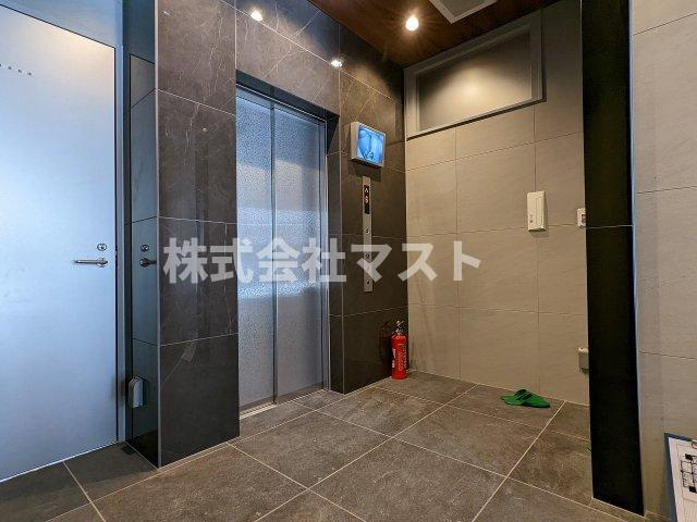 エステムコート大阪・弁天町のロビー