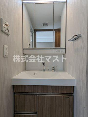 エステムコート大阪・弁天町の洗面所