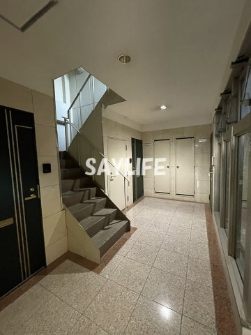 ベルシティ鶴見のロビー