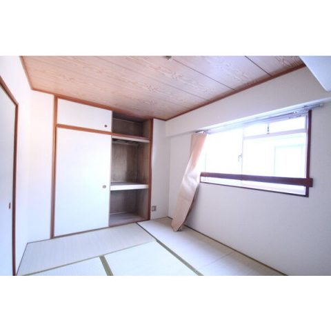 バル五番館の設備