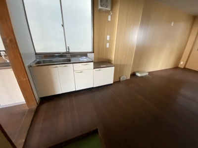  | 三栄町店舗事務所T