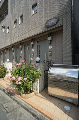 ＣＡＳＡフェリーチェのエントランス|ゴミステーションあり☆