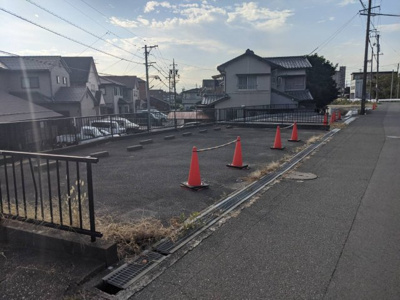  | 三ツ谷町駐車場T