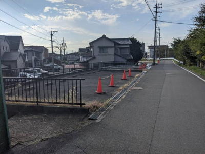  | 三ツ谷町駐車場T