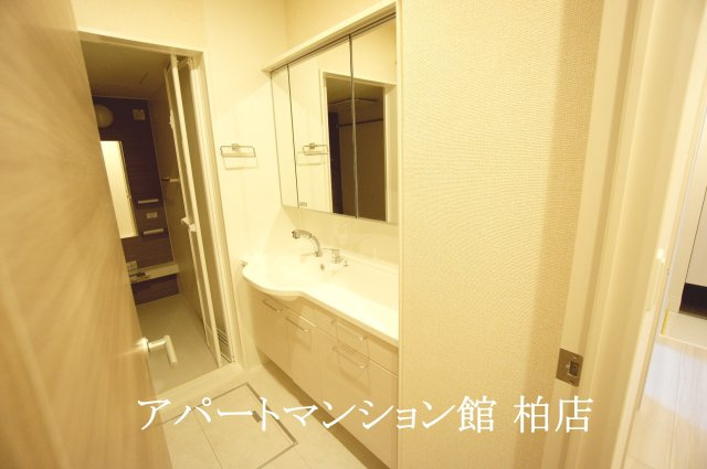 カーサの独立洗面台