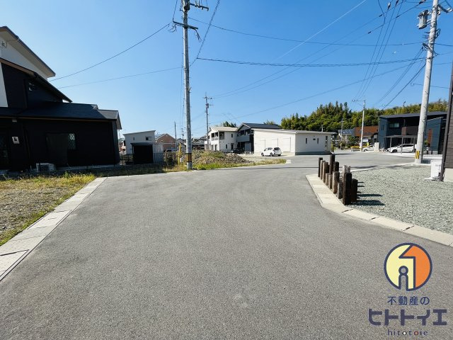 吉田YKタウンの前面道路含む現地写真