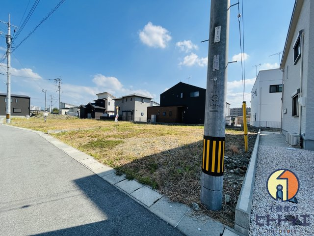 吉田YKタウンの前面道路含む現地写真
