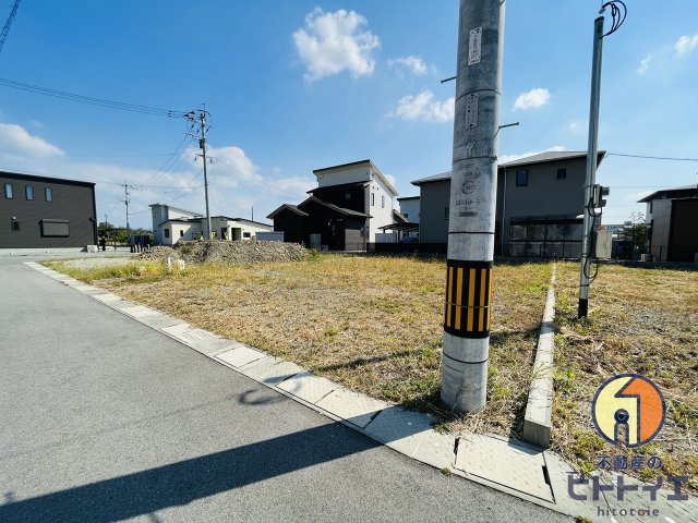 吉田YKタウンの前面道路含む現地写真