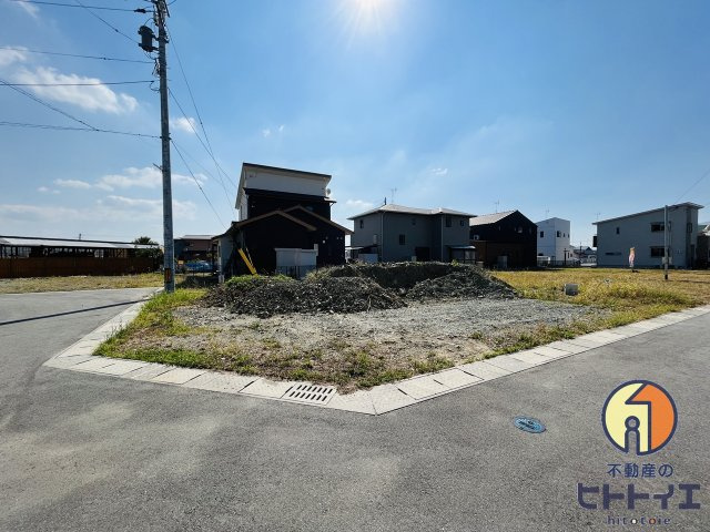 吉田YKタウンの前面道路含む現地写真