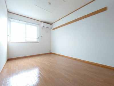 【内装】 | プラシ－ド