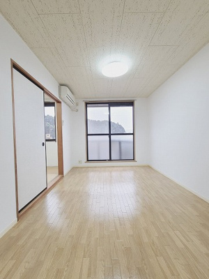 【洋室】 | メゾン・ド・サンパティーク