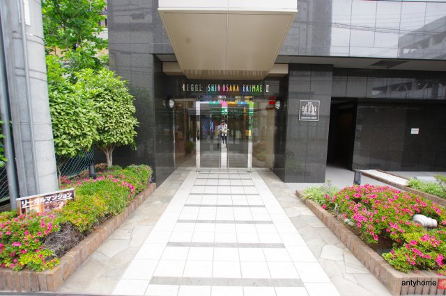 リーガル新大阪駅前2　仲介手数料無料のエントランス
