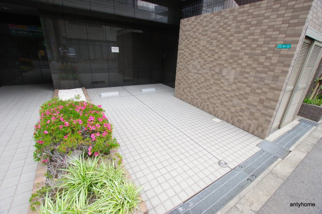リーガル新大阪駅前2　仲介手数料無料の駐車場